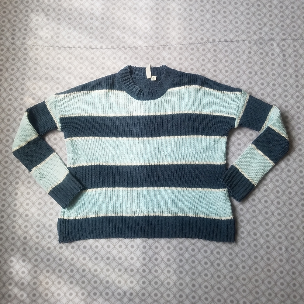 Others Follow Knit Top
